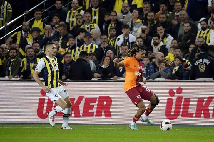 Derbi bitti, yankıları sürüyor! Hem Fenerbahçe'ye hem Galatasaray'a demediklerini bırakmadılar "Bunlar mı şampiyon şimdi?" G5