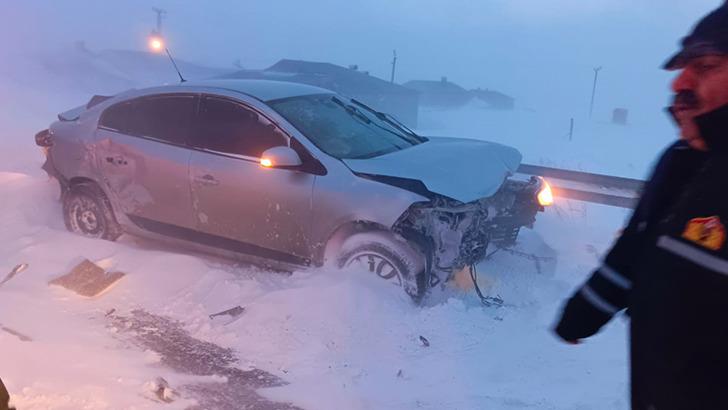 Kars - Iğdır karayolunda kaza! 1 kişi hayatını kaybetti, 6 kişi yaralandı!