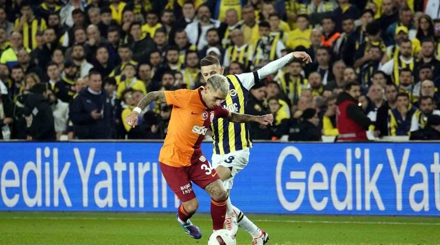 Galatasaray, Fenerbahçe derbisinde 10 dakika içinde iki yıldızını kaybetti! Sacha Boey ve Torreira Konyaspor maçında yok