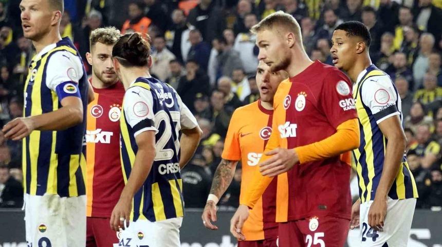 Karşılaşma sonrası ortaya çıktı! Meğer Fenerbahçe-Galatasaray derbisinde ikinci yarı oynanmamış