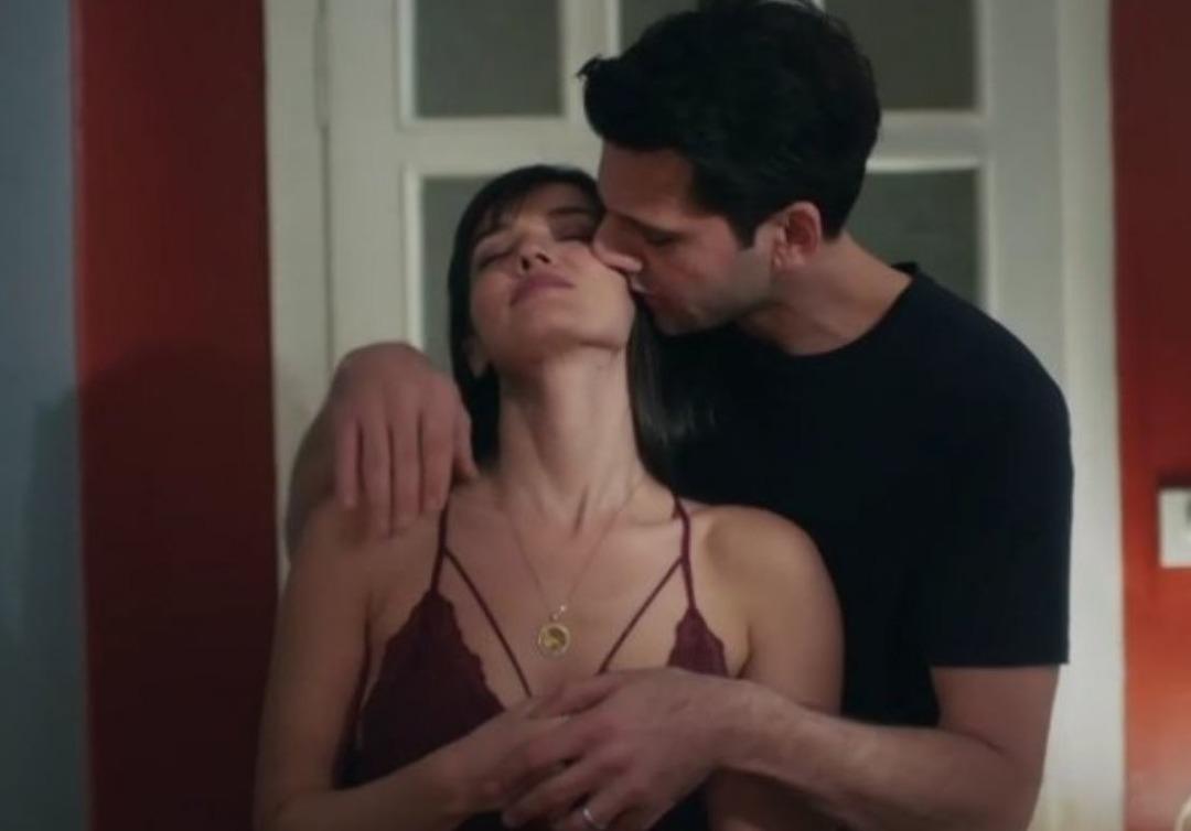 Yargı'daki ateşli sahneler sosyal medyayı salladı! Ilgaz "B&ouml;yle uyumak istemiyorum" deyince...