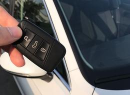 İkinci el araçta rota oraya çevrildi, ezber bozuldu! Nöbetçi noterler doldu taştı: 'Şimdi doktor kızıma alıyorum'