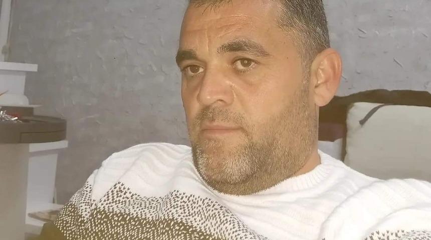 İzmir&rsquo;de &ouml;l&uuml;m&uuml; ş&uuml;pheli bulunan kişinin &uuml;zerinden 944 bin liralık &ccedil;ek &ccedil;ıktı