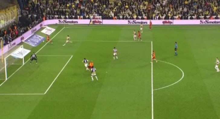 Fenerbahçe - Galatasaray derbisinin önüne geçti! Icardi'nin Djiku ile girdiği pozisyon penaltı mı? Eski hakemler açıkladı! G1