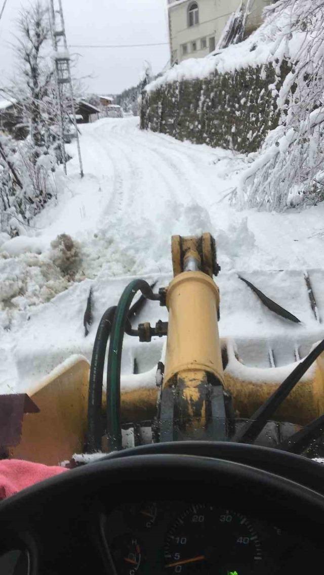 Rize’de 64 köy yolu ulaşıma kapandı