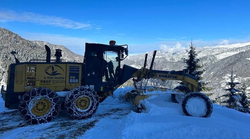 Rize’de 64 köy yolu ulaşıma kapandı