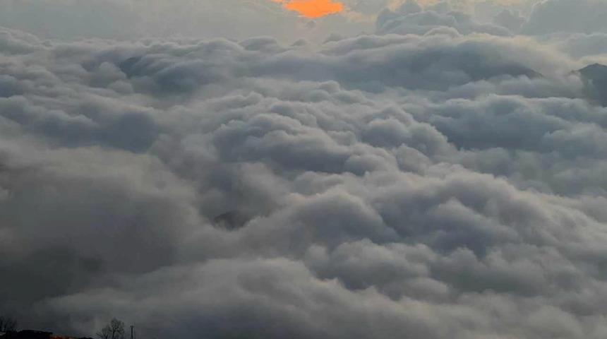 Uludere sis bulutunda kayboldu