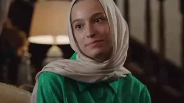 Kızılcık Şerbeti'nin Mihri'si Gizem Yanık güzelliğiyle büyüledi! Pozlarına beğeni yağdı 