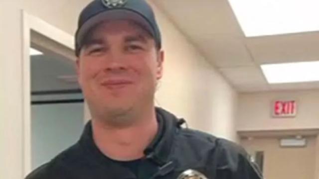 Polis memurunun müstehcen paylaşımlar yaptığı sayfası başına bela oldu! Yetmedi devriye sırasında cinsel içerikli eylemleri ifşalandı