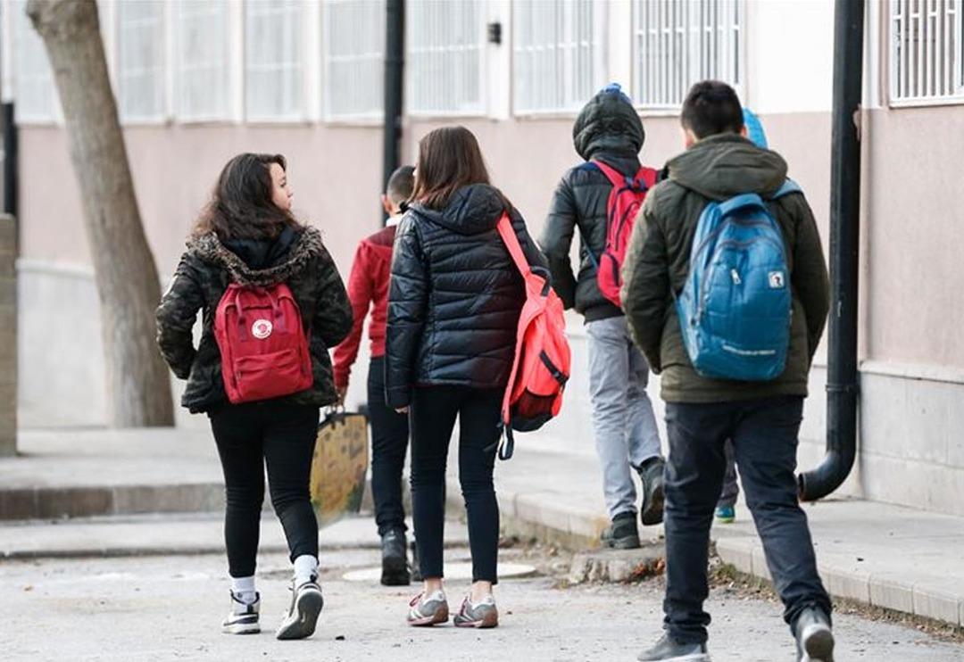 İlk kez uygulanacak! &Uuml;lke genelinde t&uuml;m ortaokul ve liselerde başlıyor... Katılamayan &ouml;ğrenciler dikkat