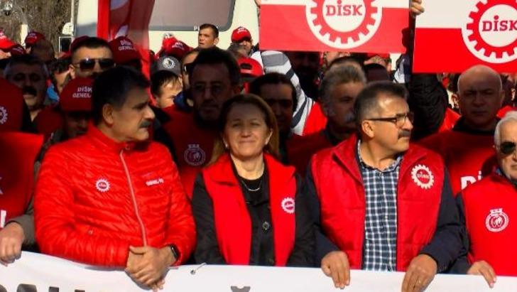 Asgari ücret için meydanlara inip sınırlarını belirlediler: O rakama kadar yılda 4 kez zamlanmalı: 22 altın detayı... G3