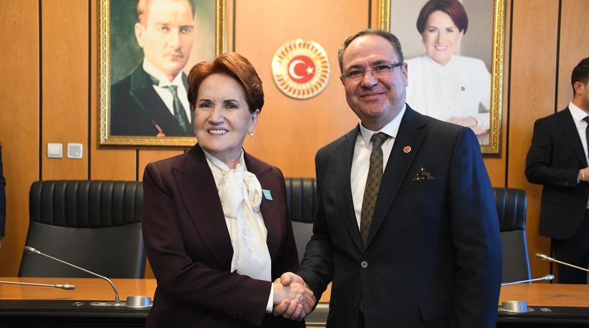 İYİ Parti'de istifa rüzgarı bitmiyor! Bu kez aday olarak açıklanan isim istifa etti