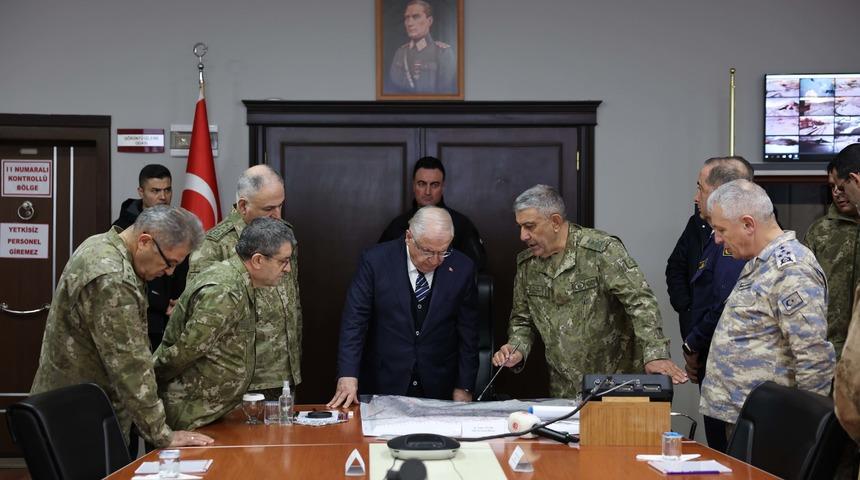 Bakan Güler sıfır noktasına gitti! Operasyona ilişkin talimat verdi