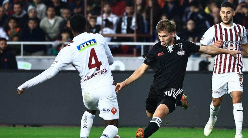 Beşiktaş'ın çiçeği burnunda yıldızı Semih Kılıçsoy, Hatayspor maçında attığı golle tarihe geçti!