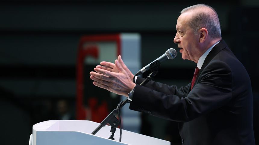 Son dakika: Cumhurbaşkanı Erdoğan'dan CHP'ye tepki: Utanmadan bölücü örgütün uzantılarının yanında konumlanıyor