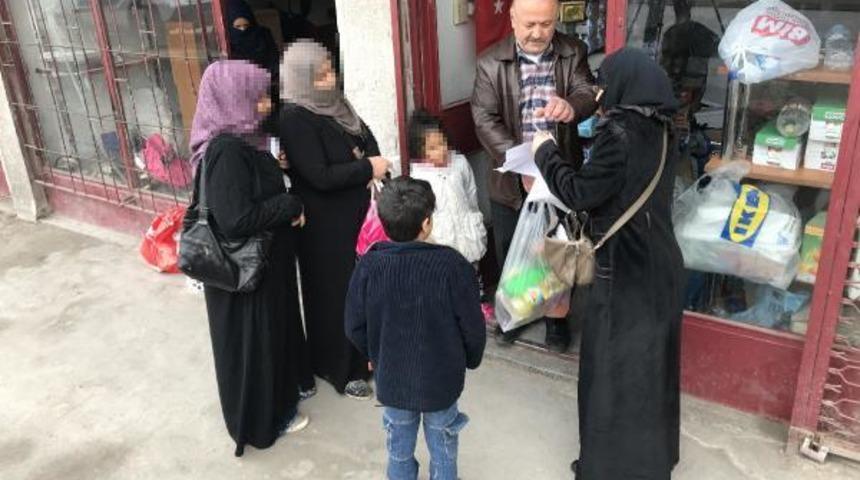 Emeklinin &lsquo;Umut Hayır Mağazası&rsquo;ndan 3 bin aileye yardım