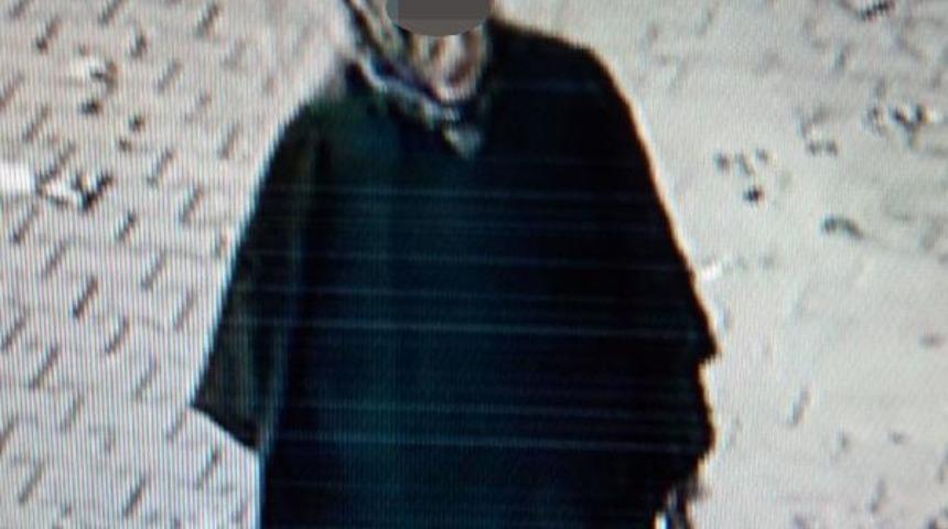 '&Ouml;ks&uuml;z &ccedil;ocuğa hediye alıyorum' deyip, 250 liralık kıyafetle ka&ccedil;tı