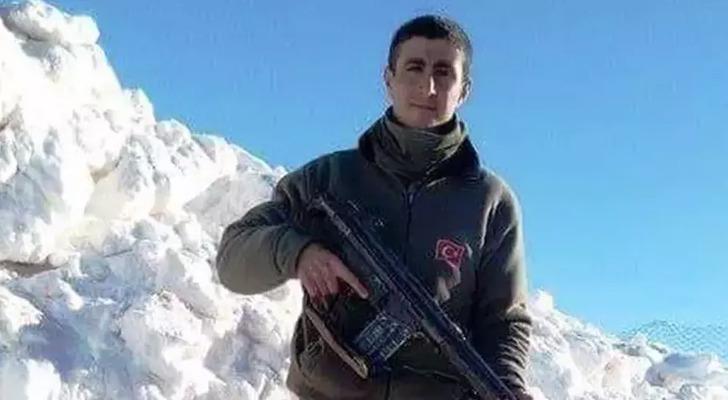 Karnında 4 aylık bebeğiyle tabuta sarılıp feryat etti! 6 ilde yürek yakan anlar: Şehitler son yolculuklarına uğurlandı G5