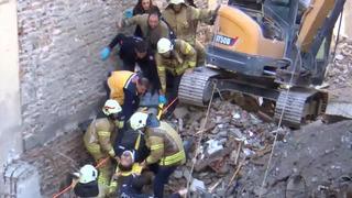 Son dakika | Kadıköy’deki yıkım sırasında bina çöktü! Enkaz altında kalan işçi kurtarıldı...