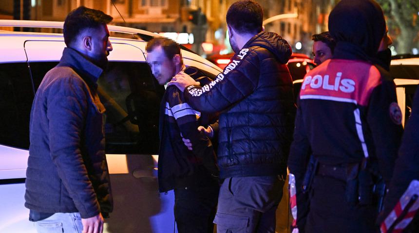 Edirne'de kontrol noktasından kaçan alkollü sürücü polis aracına çarpınca yakalandı