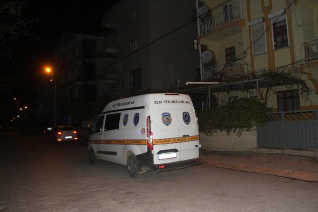Konya'da evinde silahla vurulan kişi hayatını kaybetti