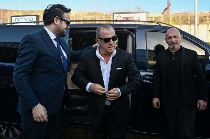 Atina'ya iniş yapan Fatih Terim'den ilk mesaj Yunanca oldu! ''Yıllardır şampiyon olamıyorlar, nereye gidersem gideyim, kazanmak için giderim!'' G2