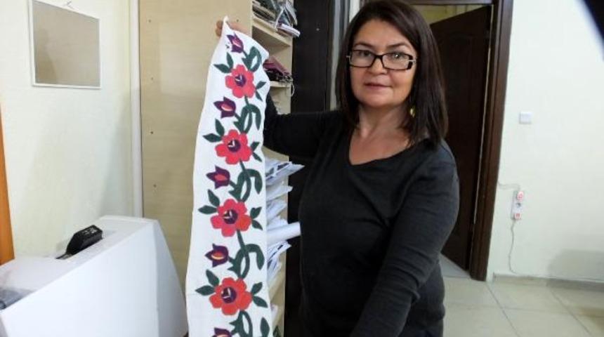 90 yıllık suzeni nakışına yeni desenlerle hayat veriyorlar