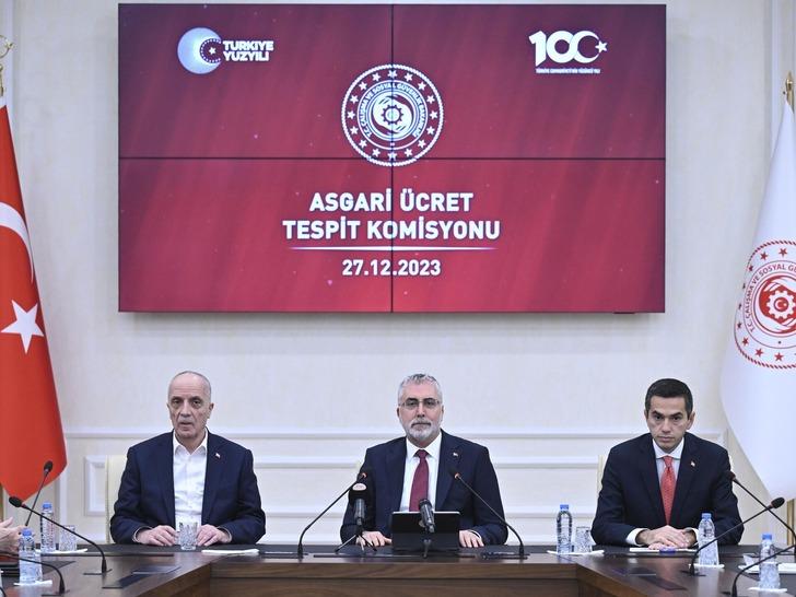 Fatih Portakal, Erdoğan'ı işaret etti bir anda gündem oldu! Asgari ücrete yeni zam gelir mi? Tarih verdi: 'Hep birlikte göreceğiz' G4