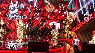 O Ses Türkiye Yılbaşı Özel görüntüleri ortaya çıktı! Gözler onu aradı ama... Jürideki değişiklik dikkat çekti