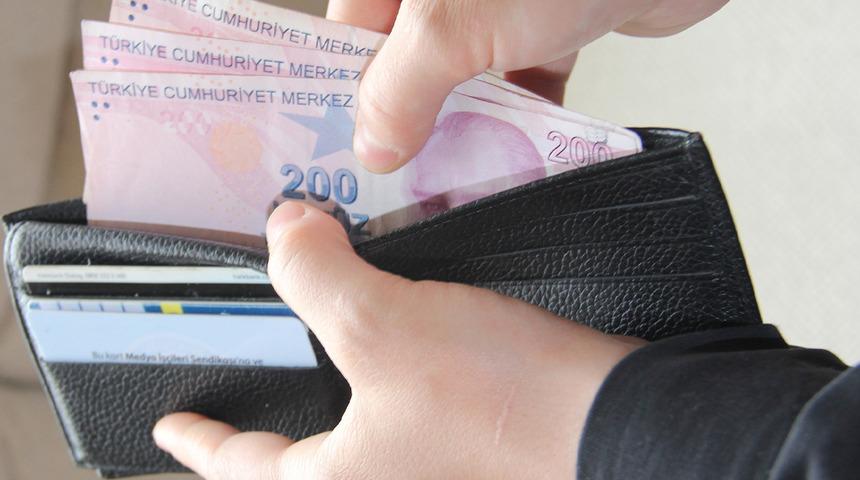 Özel sektör çalışanları ne kadar zam alacak? Asgari ücret zammı sonrası ‘makas daraldı’ diyerek duyurdu: ‘Yeni zamlar yapılacaktır’