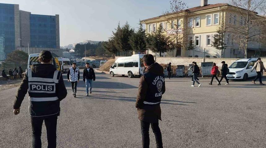 Elazığ’da okul önü denetimleri aralıksız sürüyor