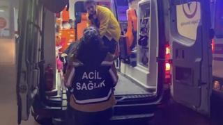 Dehşete düşüren olay! Darp edilen kadın, araçtan yola atıldı!