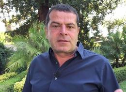 Canlı yayında ekibine yaptığı zam oranını açıkladı! Cüneyt Özdemir'in asgari ücret kararı sonrası mavi yaka-beyaz yaka kıyası gündem oldu