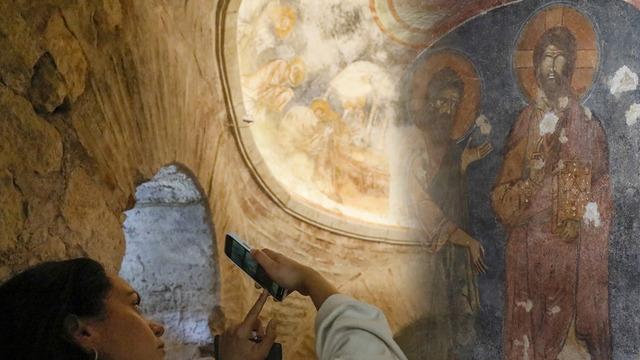 'Mucizelerin Azizi' olarak biliniyor! Noel Baba için Demre'ye akın ettiler, nüfusun 7 katı turist geldi