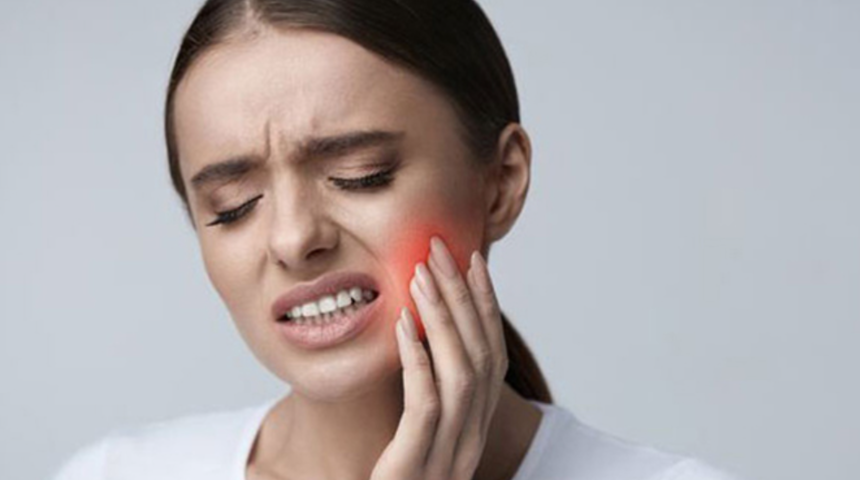 Diş iltihabını ve ağrısını geçiren mucize karışım! Anında etki ediyor