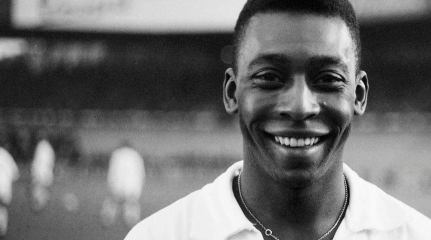 Futbol dünyasının efsane ismi Pele, vefatının ilk yılında anılıyor