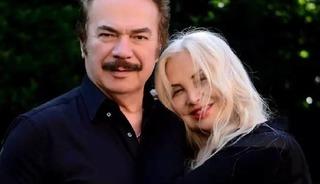 Sevim Emre a&ccedil;ıklama yaptı! Orhan Gencebay iyi mi? 