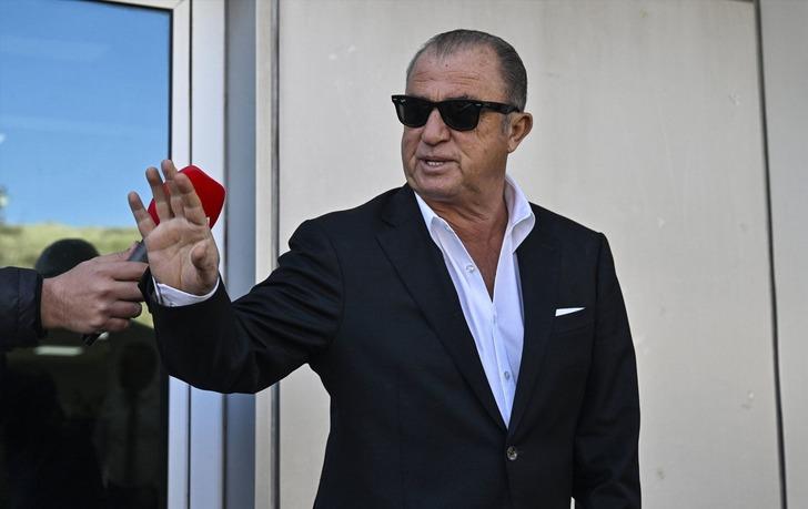 Fatih Terim Yunanistan'da tarih yazıyor! Ligin en zorlu deplasmanı olan Olympiakos maçında 1-0 geriye düşmelerine rağmen 3-1 kazanmayı bildiler... G5