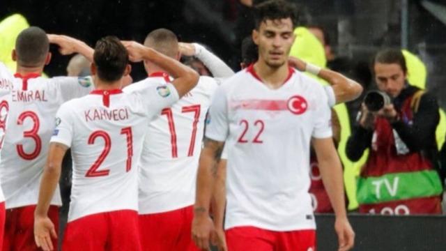 Kaan Ayhan'a asker selamı vermediği için tepki gösteren Merih Demiral, Suudi Arabistan skandalına ses çıkartmadı denmişti Merih'den yanıt!