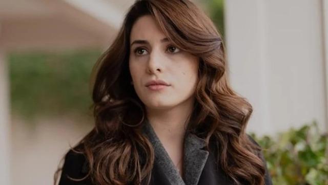 Sakla Beni'nin hırçın güzeli Asude Kalebek pozlarıyla sosyal medyayı salladı! Yorum yağdı