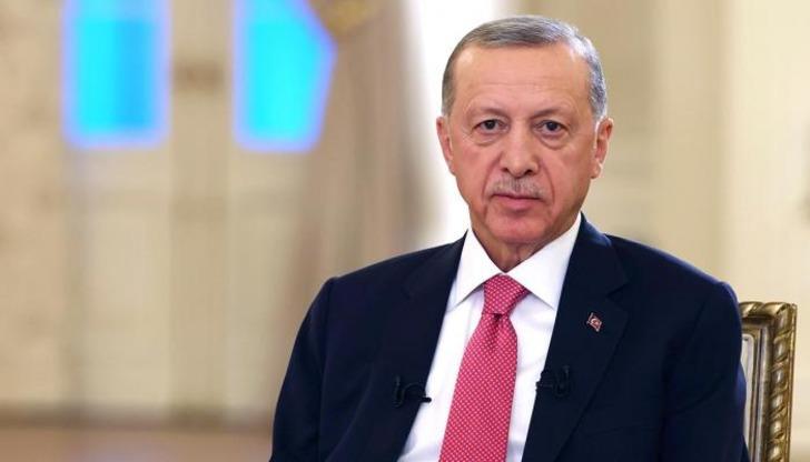 Rıdvan Dilmen, Recep Tayyip Erdoğan ile Mehmet Büyükekşi arasında geçen Süper Kupa maçı öncesindeki konuşmayı paylaştı! ''Neden Suudi Arabistan'da oynuyorsunuz?'' G4