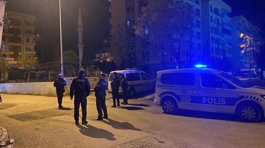 Baba-oğula kanlı pusu! Araçlarının içinde kurşun yağdırdılar