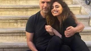 Özcan Deniz eşinin falına baktı: Yeni yılda Samar Dadgar'ı şunlar bekliyor... 