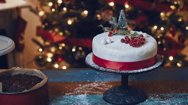 Kolay yılbaşı pastası tarifi: Kolay yılbaşı pastası nasıl yapılır?