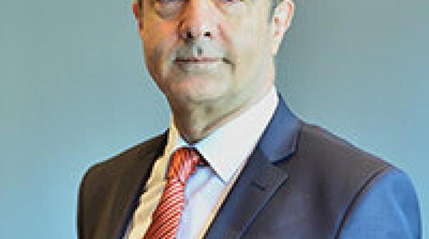 Galatarasay Y&ouml;neticisi Eşref Ala&ccedil;ayır'dan Terim a&ccedil;ıklaması...