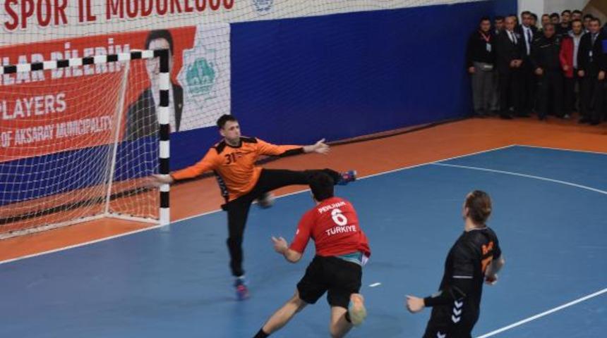 A Milli Hentbol Takımı, Hollanda'yı 3027 yendi