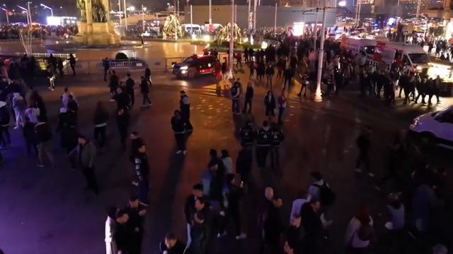 Yılbaşı gecesi 3 büyükşehirde operasyon! İstanbul, Ankara ve İzmir'de çok sayıda düzensiz göçmen yakalandı