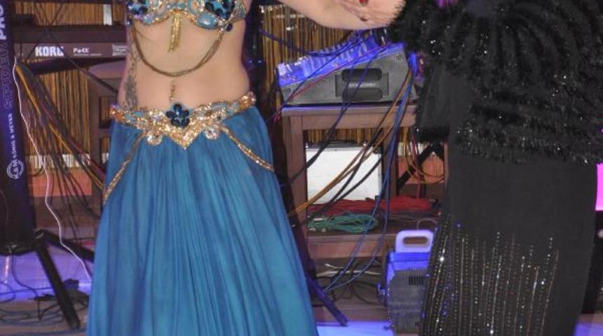 Petek Din&ccedil;&ouml;z'den yılbaşı konseri