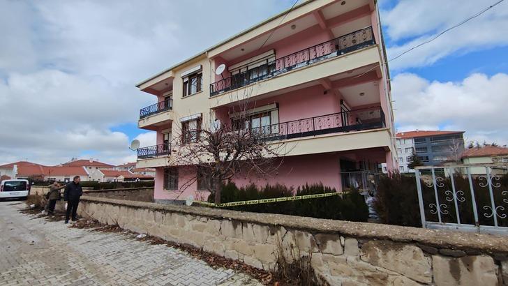 Korkunç anları kendi kamerası kaydetti! Anten tamir ederken balkondan baş aşağı düştü...  G3