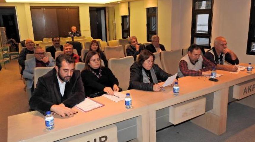 &Ccedil;eşme'de emekli 13 taşeron iş&ccedil;isi işten &ccedil;ıkarıldı